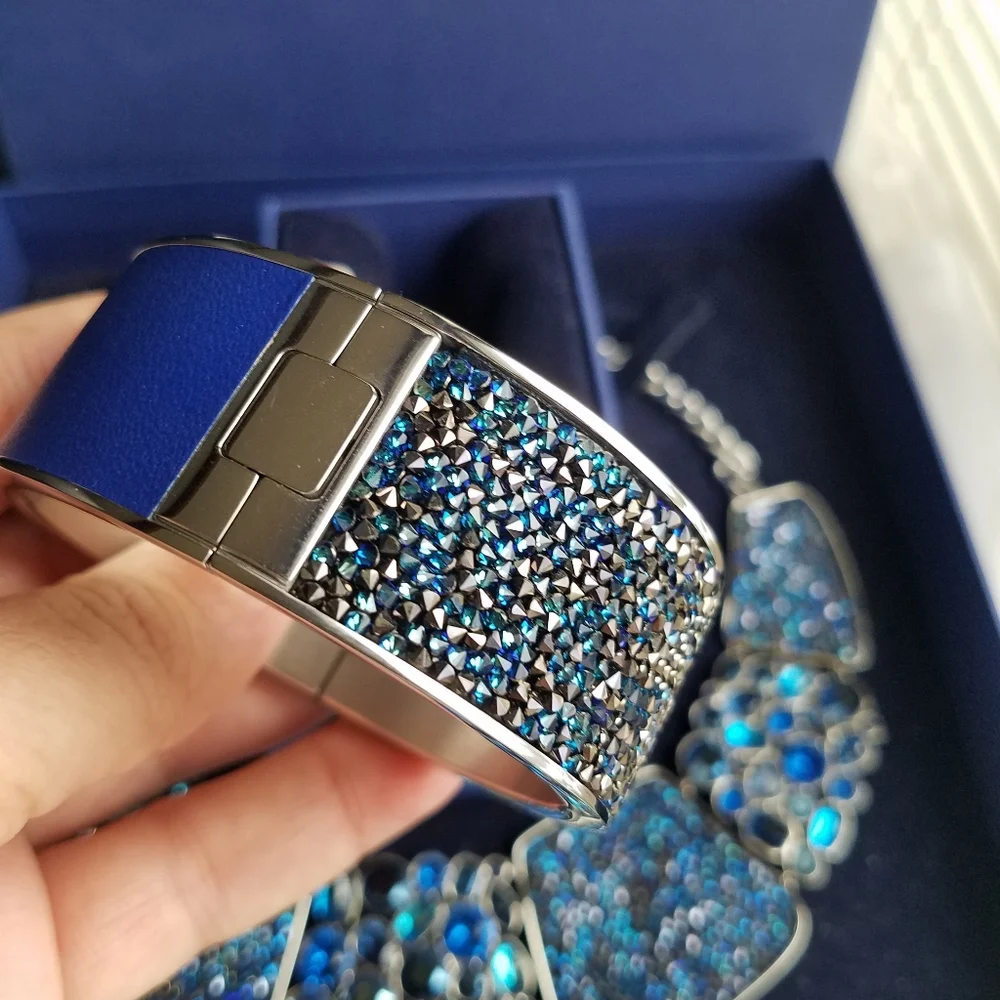 Swarovski authentic swan